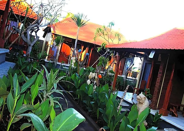 The Garuda & Restaurant ホテル Gitgit